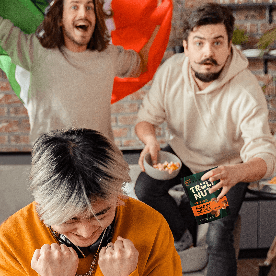 MIXED NUTS - Hot Chilli